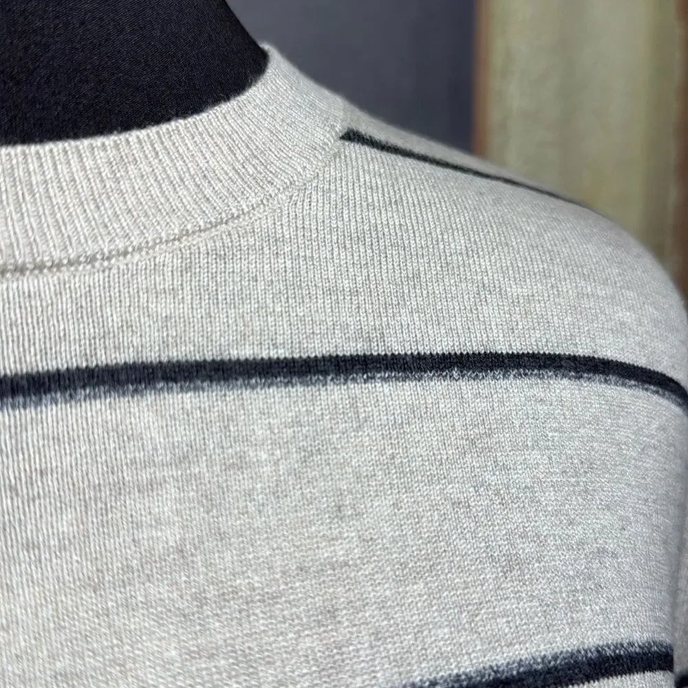 Banana Republic Luxury Blend Men’s Crewneck Sweater | Size Small